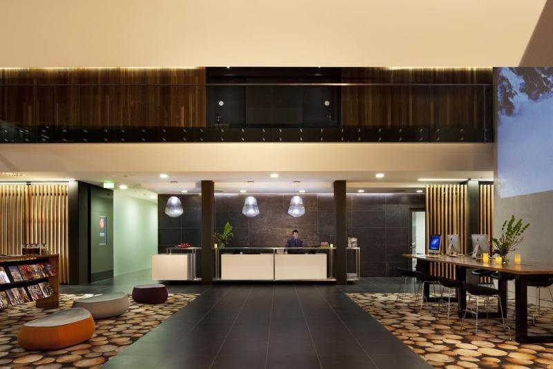 East Hotel And Apartments Canberra Exteriér fotografie